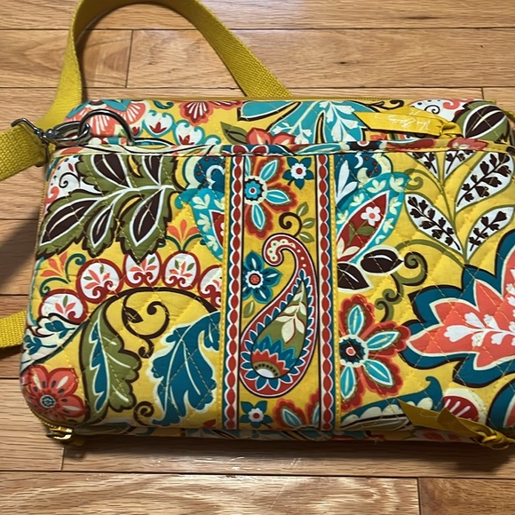 VERA BRADLEY retired Provencal Tablet/ IPad Case with Strap - Picture 2 of 5